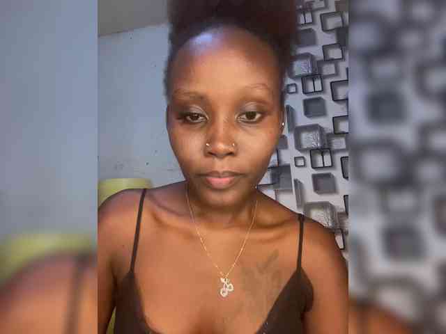 Richgirllover1 webcam