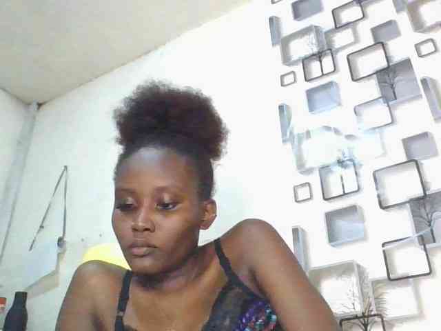 Richgirllover1 webcam