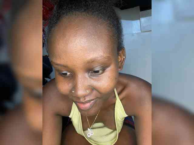 Richgirllover1 webcam