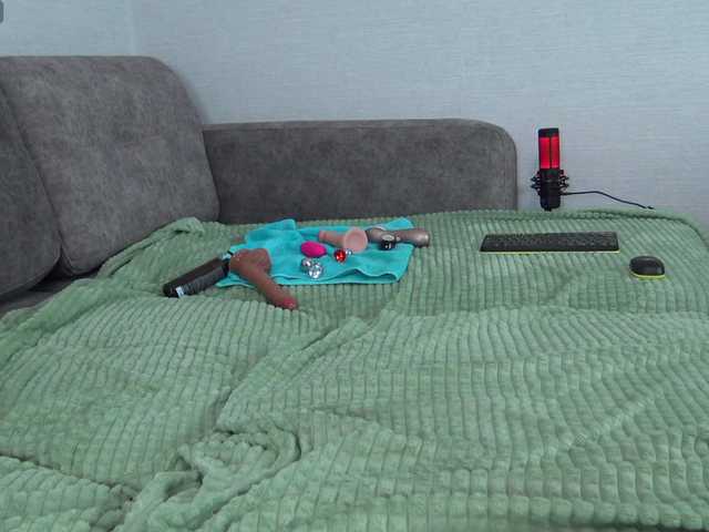 AngelAnna's BongaCams show and profile