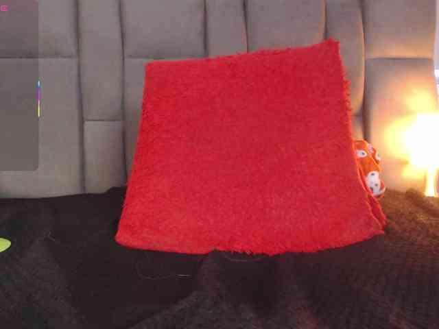 SelenaBigboobs webcam