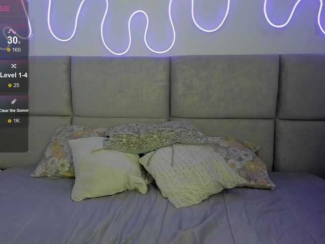 SamanthaKiss's BongaCams show and profile