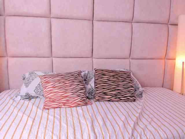 SamanthaKiss SamanthaKiss