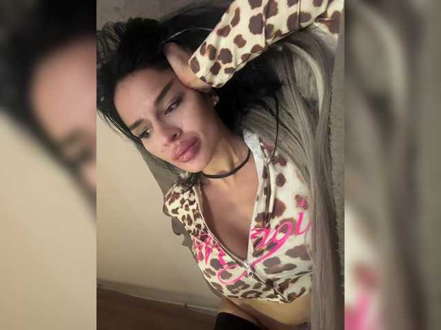 видео NotBellucci