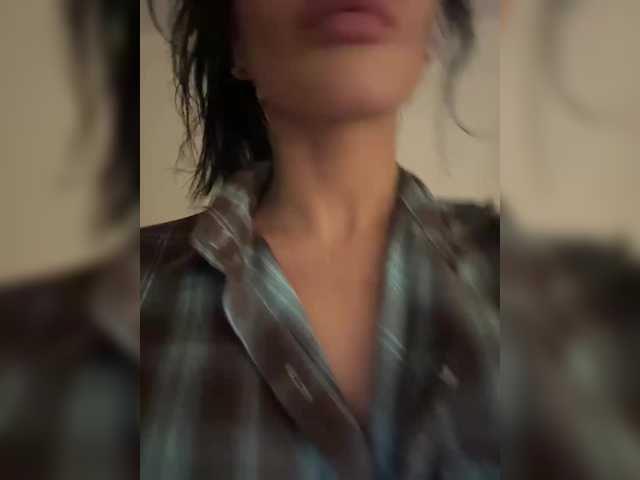 NotBellucci's BongaCams show and profile