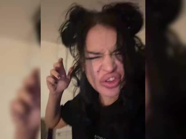 NotBellucci's BongaCams show and profile