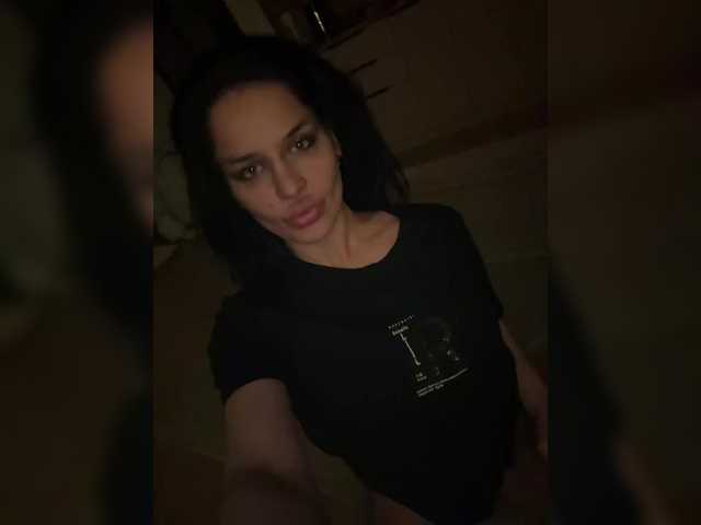 NotBellucci's BongaCams show and profile