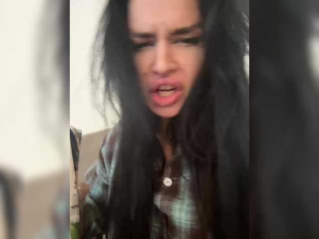 NotBellucci's BongaCams show and profile