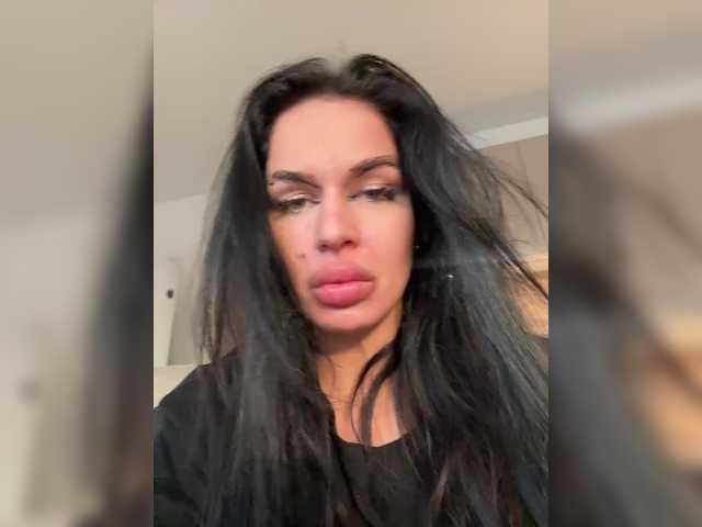 NotBellucci's BongaCams show and profile