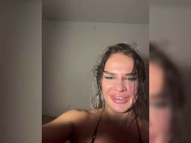 NotBellucci's BongaCams show and profile