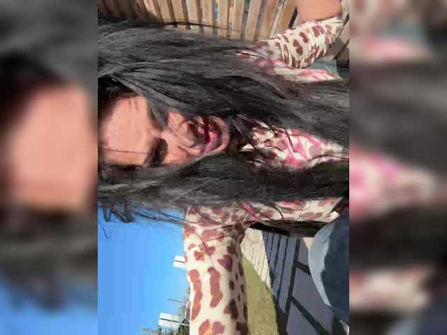  NotBellucci chat room