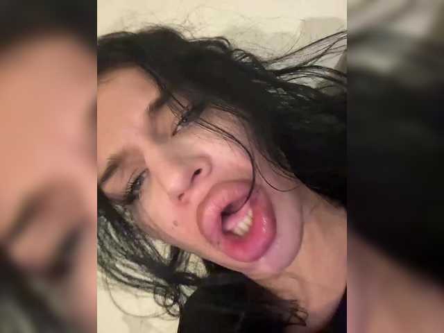 NotBellucci's BongaCams show and profile