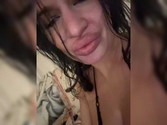 NotBellucci's BongaCams show and profile