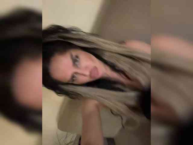 NotBellucci NotBellucci