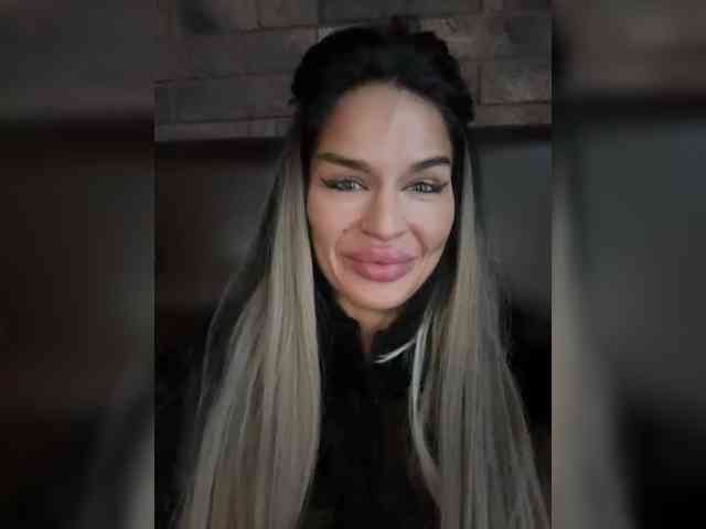 NotBellucci NotBellucci