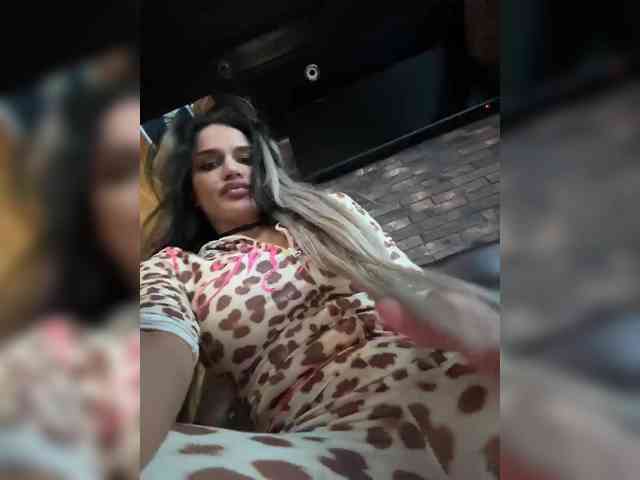 NotBellucci NotBellucci