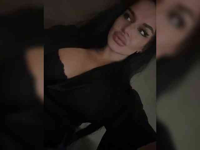 NotBellucci Live Webcam on BongaCams