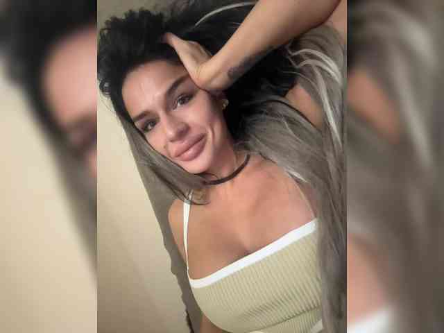 NotBellucci NotBellucci