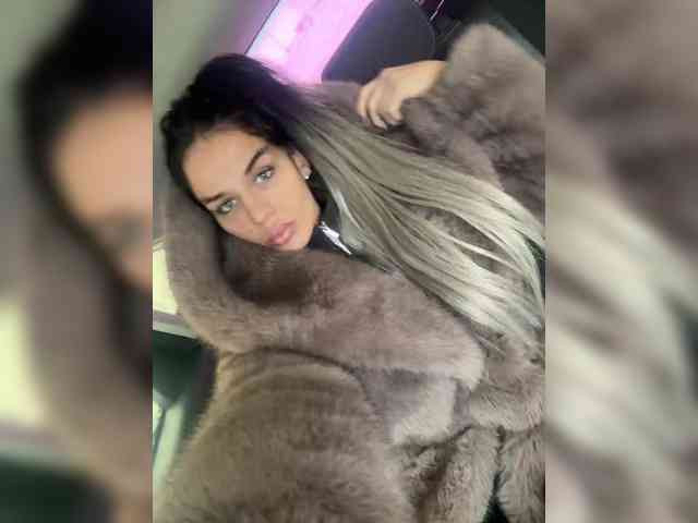 NotBellucci Live Webcam on BongaCams