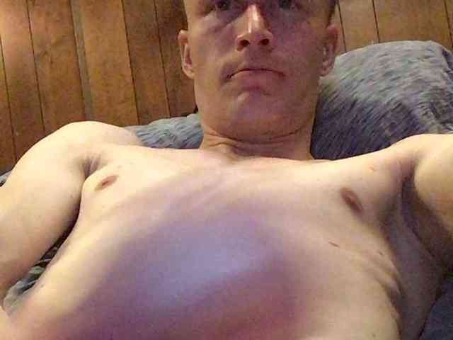 kennybombsly008a Live Webcam on BongaCams