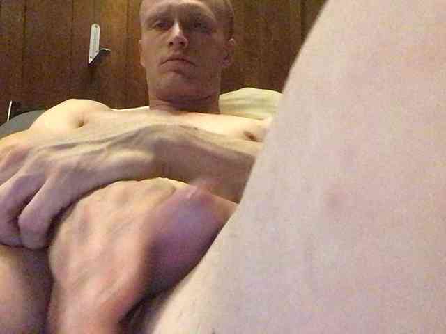 kennybombsly008a Live Webcam on BongaCams