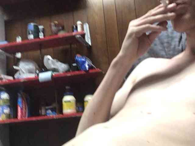 kennybombsly008a kennybombsly008a