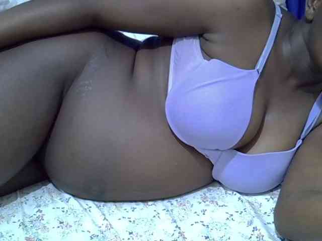 Sweet-0012 Live Webcam on BongaCams