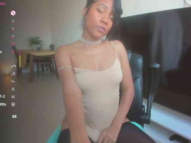 Therainqueen Therainqueen