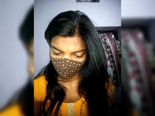 Indian000's BongaCams show and profile