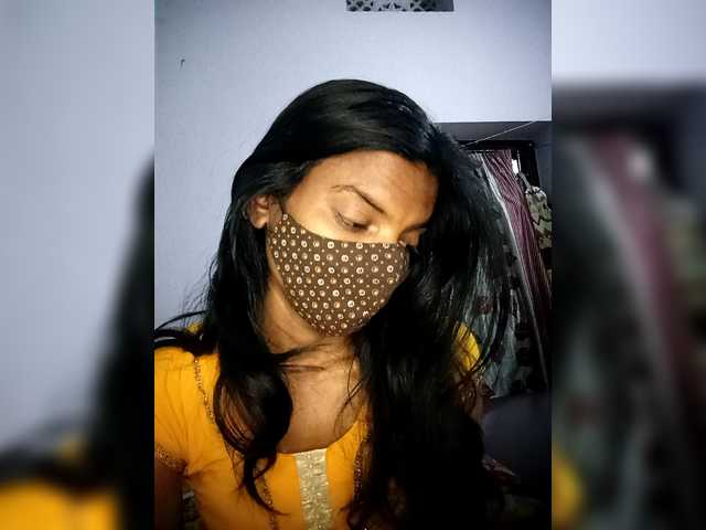 Indian000 broadcasting live