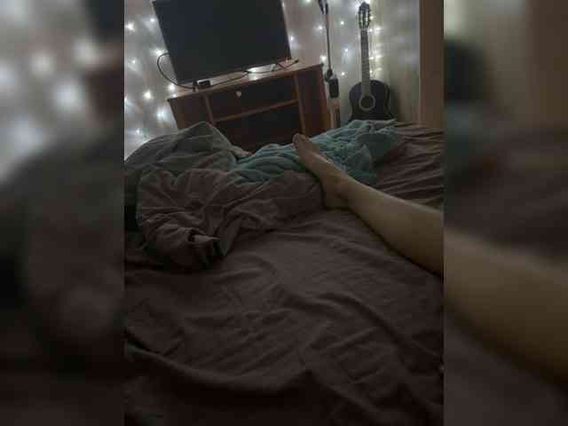 Lina-Alina250898 webcam