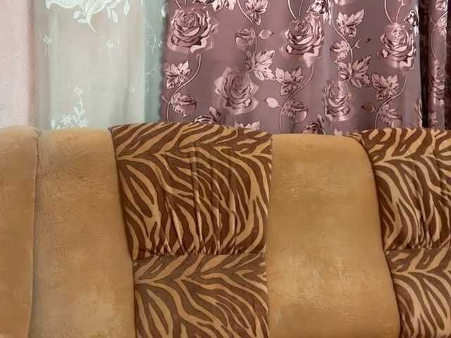 Alissared81's BongaCams show and profile