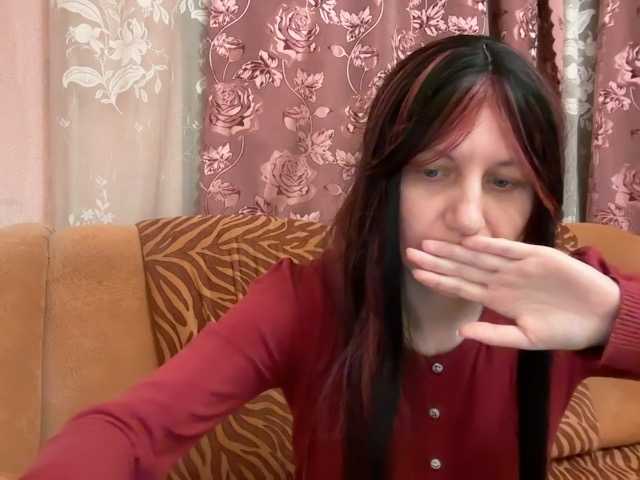 Alissared81's BongaCams show and profile