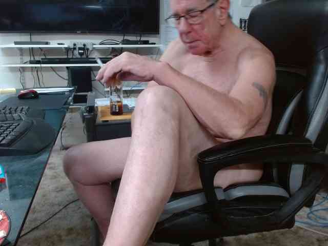 liamofgirth Live Webcam on BongaCams