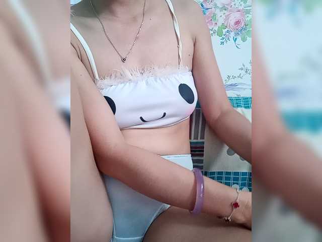 Miumy's BongaCams show and profile