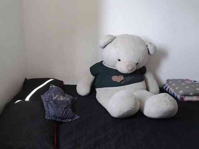 RoussFox Live Webcam on BongaCams