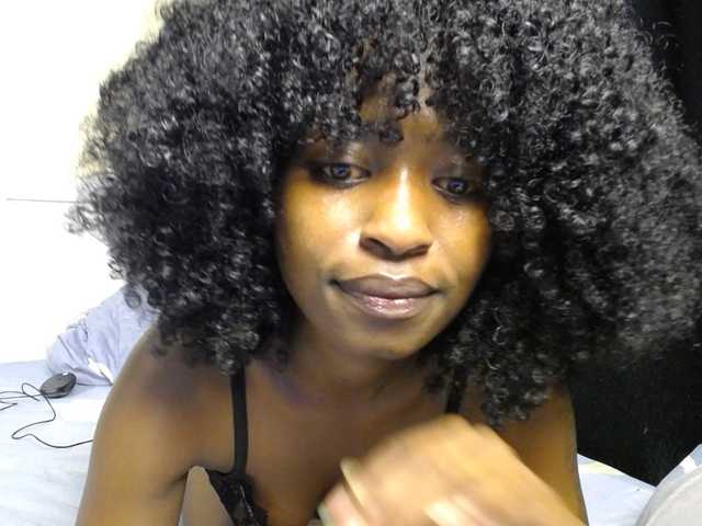 Honeytap7's BongaCams show and profile