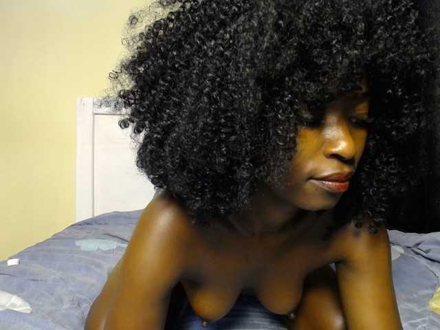 Honeytap7's BongaCams show and profile