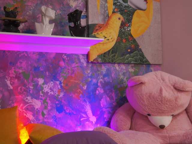 AvaSolis's BongaCams show and profile