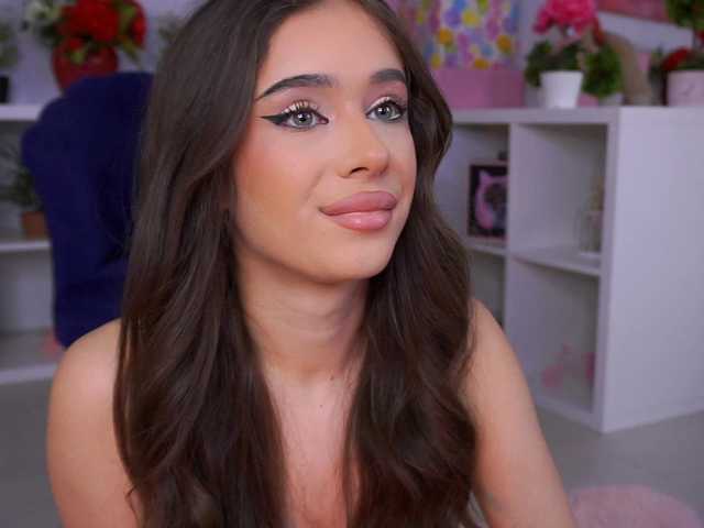 AvaSolis's BongaCams show and profile