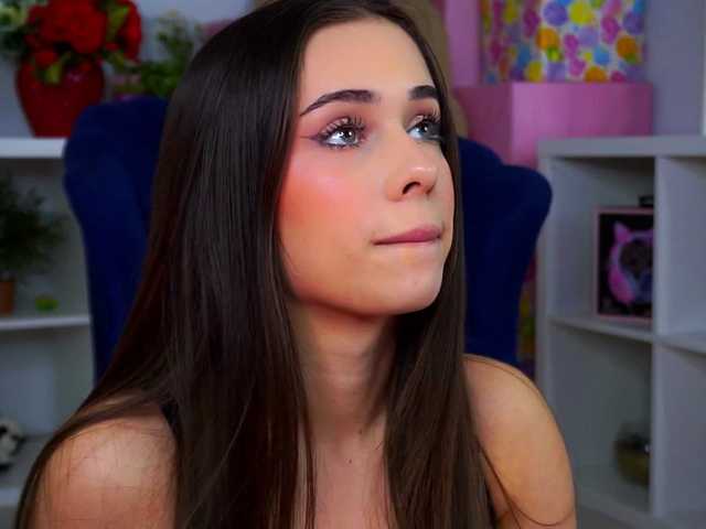 AvaSolis – webcam model profile photo