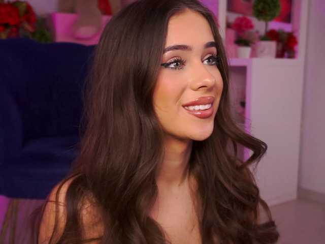 AvaSolis's BongaCams show and profile