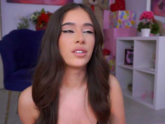 AvaSolis's BongaCams show and profile