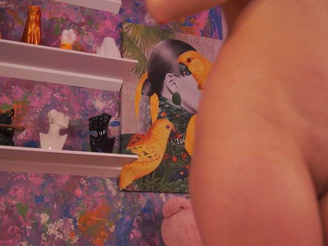 AvaSolis's BongaCams show and profile