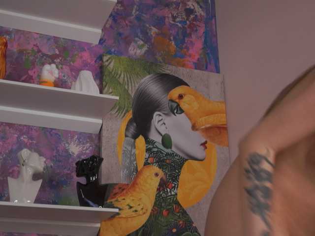 AvaSolis's BongaCams show and profile