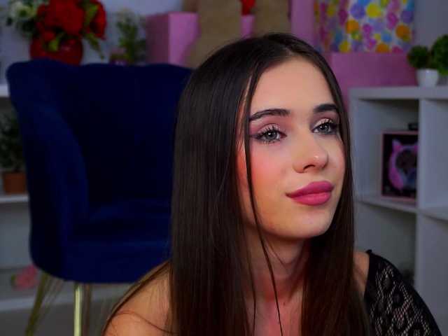 AvaSolis's BongaCams show and profile