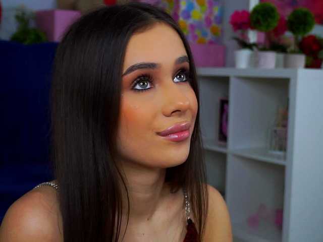 AvaSolis's BongaCams show and profile