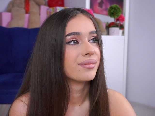 AvaSolis's BongaCams show and profile