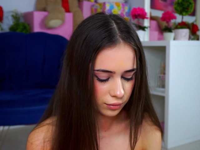 AvaSolis's BongaCams show and profile