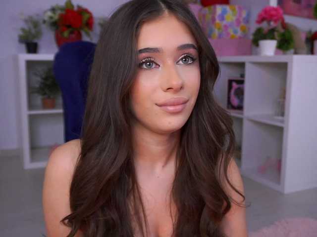 AvaSolis's BongaCams show and profile